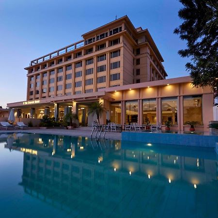 The Everest Hotel Катманду Екстер'єр фото