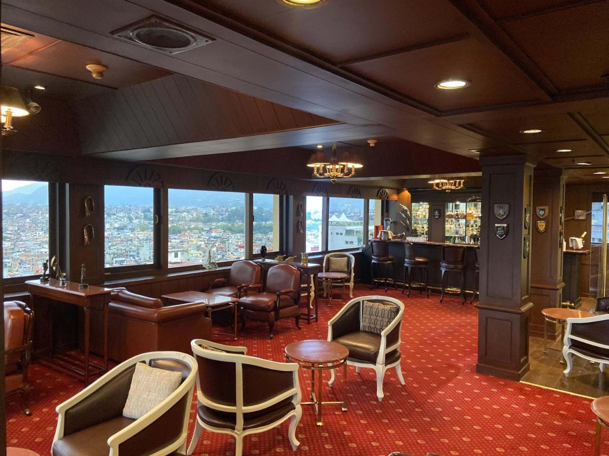 The Everest Hotel Катманду Екстер'єр фото