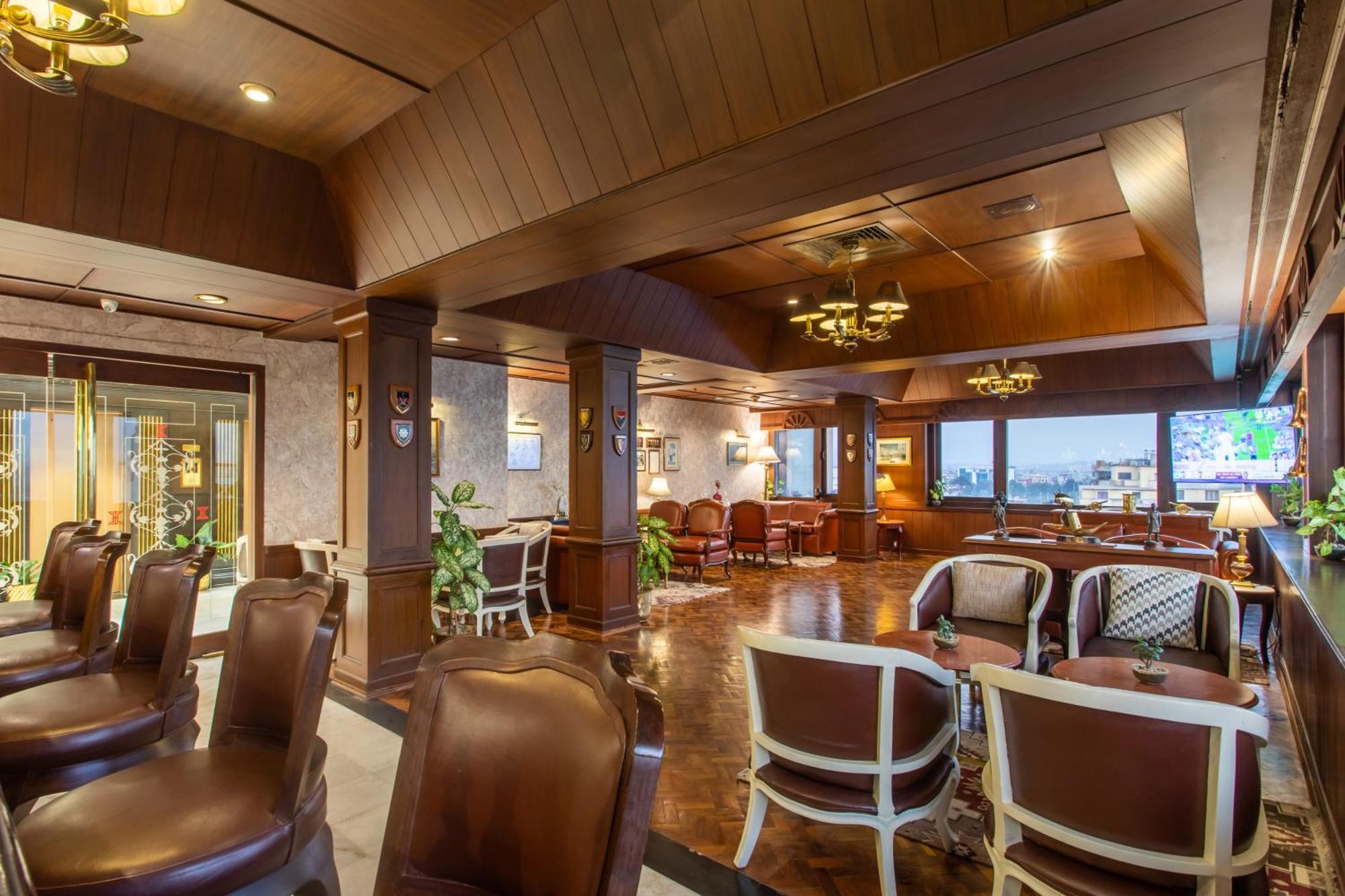 The Everest Hotel Катманду Екстер'єр фото