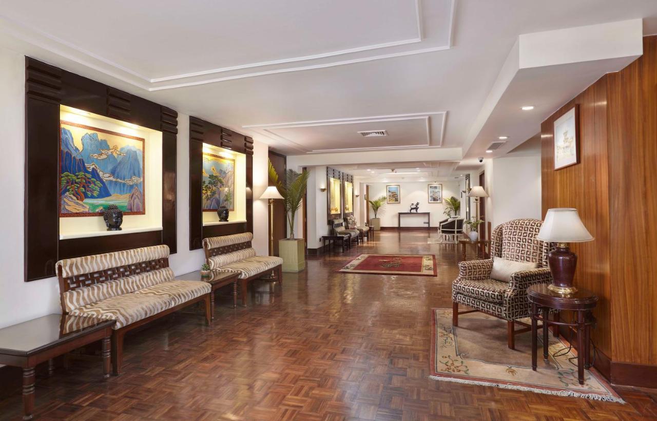 The Everest Hotel Катманду Екстер'єр фото